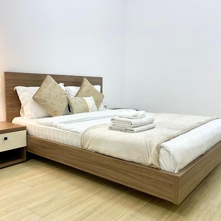 Central Adress Ad26 Букурещ Екстериор снимка