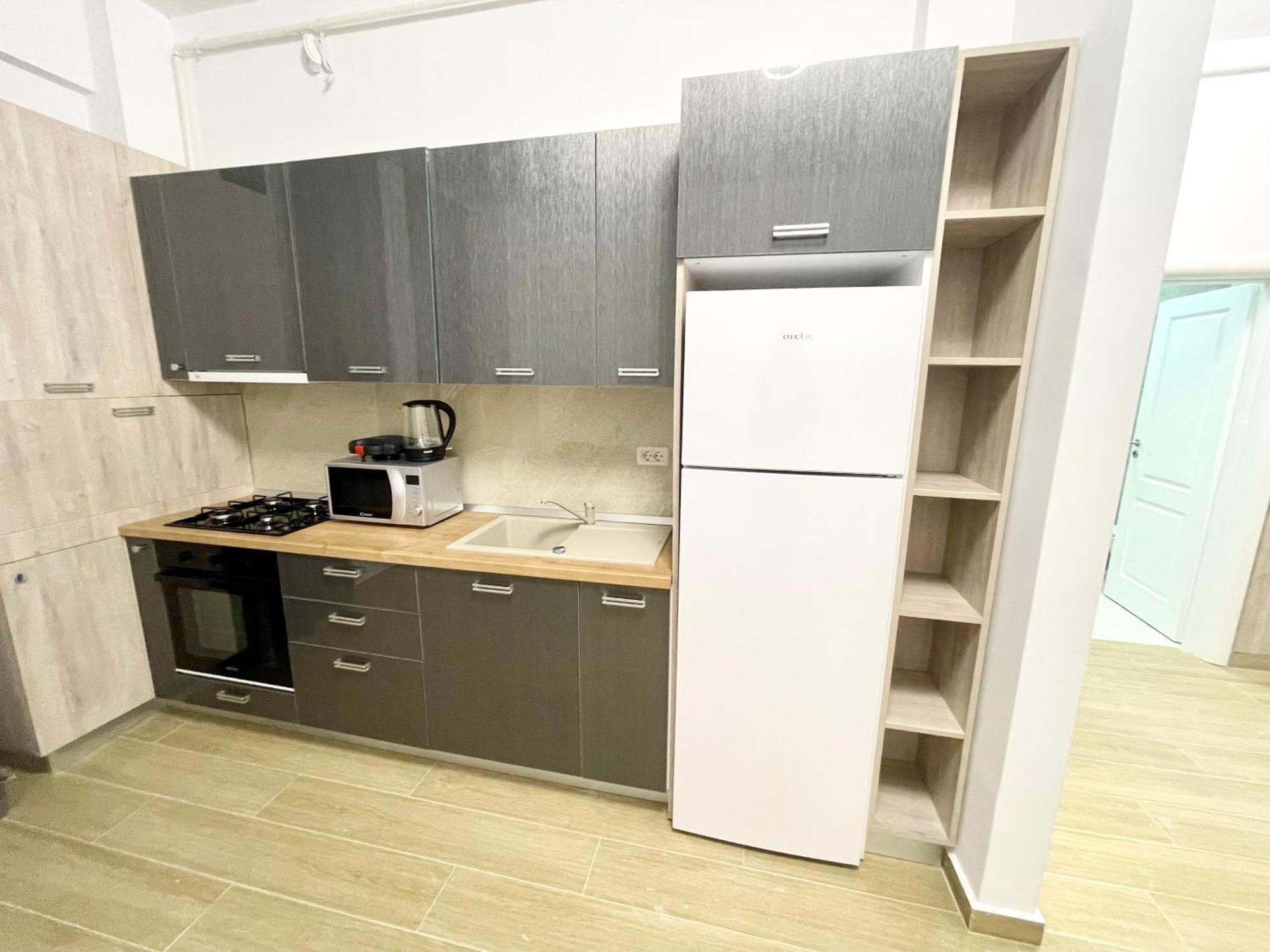 Central Adress Ad26 Букурещ Екстериор снимка